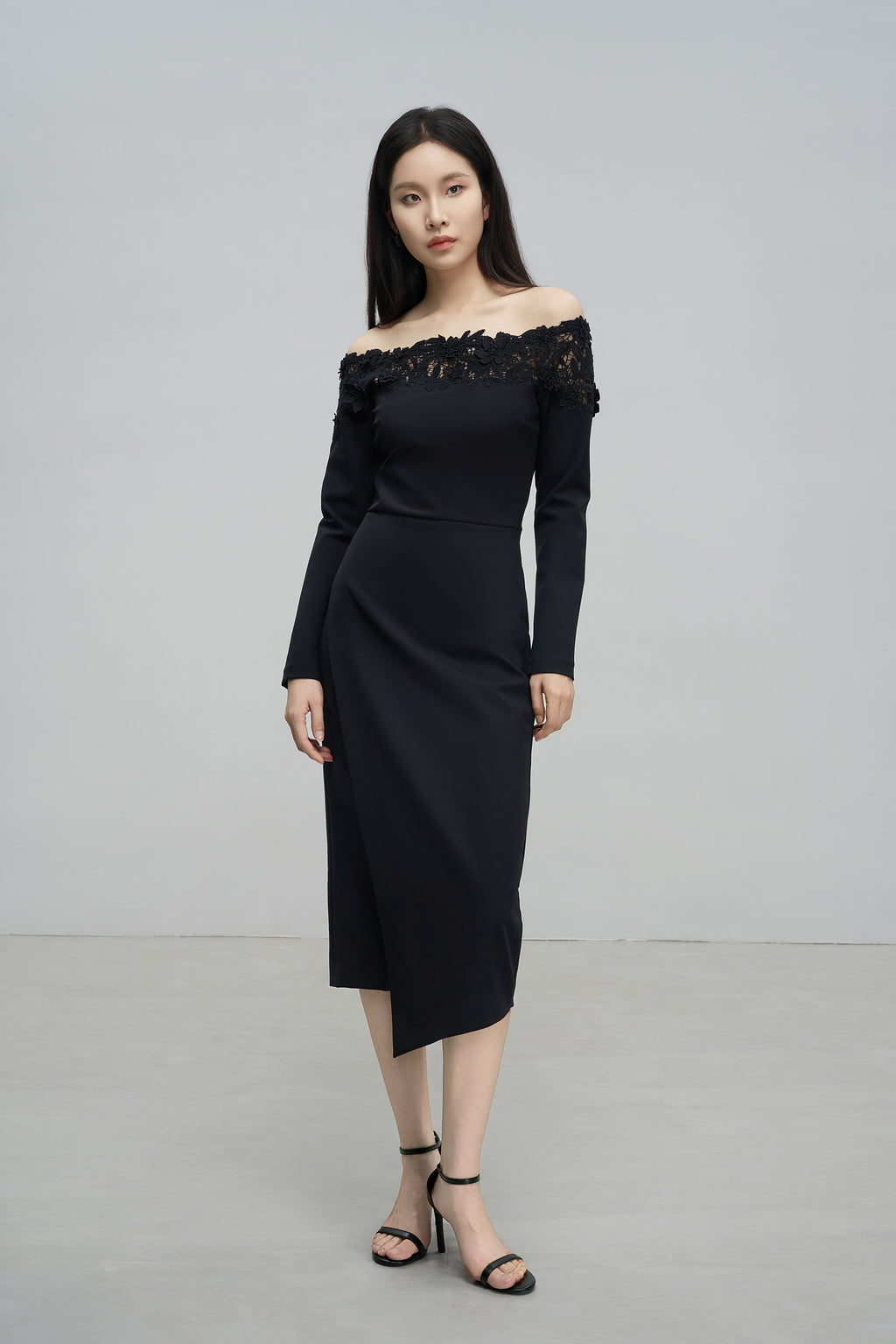 Off-the-Shoulder Lace Embroidered Dress